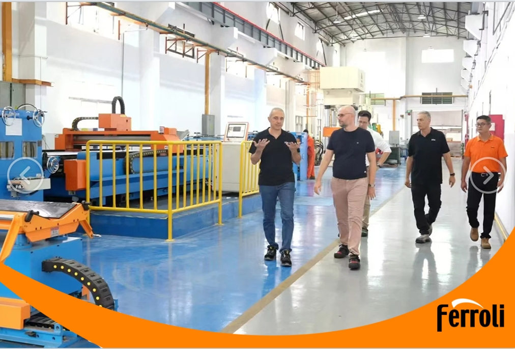 122cc太阳集成游戏CEO一行莅临中国区广东生产基地视察